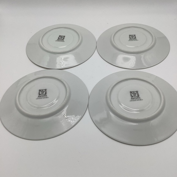 Vintage The Holly and the Ivy Royal Gallery Set of Four Cups and Saucers - Picture 8 of 9